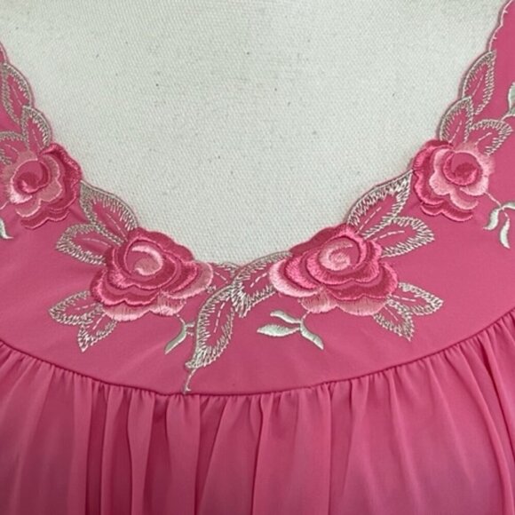 Shadowline Petals Short Sleeve Short Nightgown in Rosy Pink Size 1X NWT - Picture 4 of 7